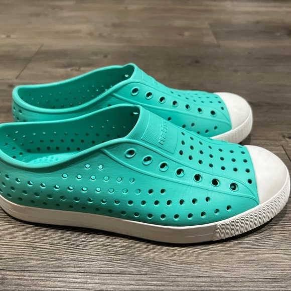 Native shoes - Picture 3 of 5